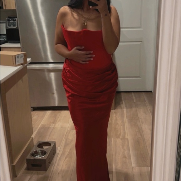 House of CB Strapless Red Dress - Picture 2 of 5